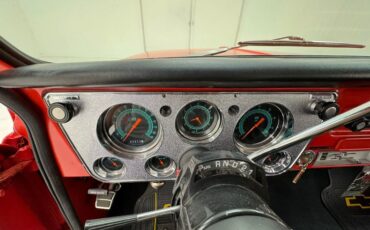 Chevrolet-C10-1972-Bright-Red-Black-49