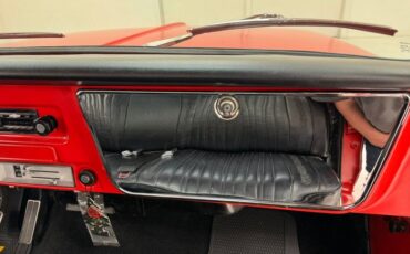 Chevrolet-C10-1972-Bright-Red-Black-7