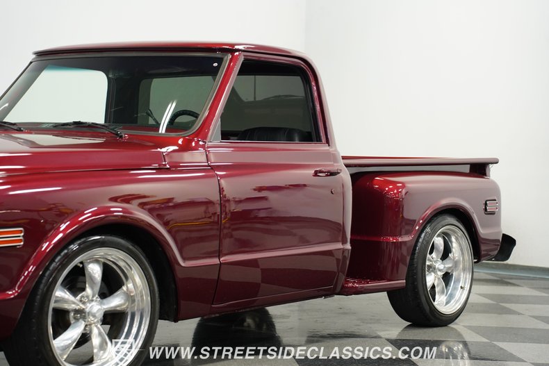 Chevrolet-C10-1972-Maroon-Black-19