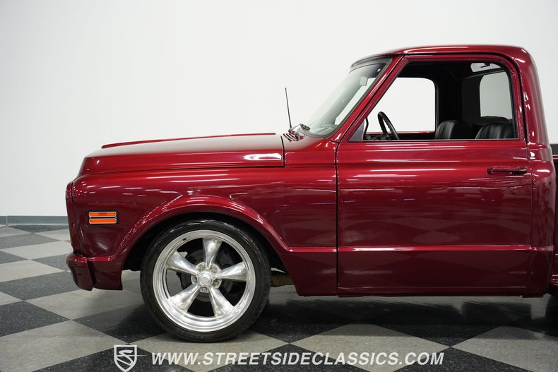 Chevrolet-C10-1972-Maroon-Black-20