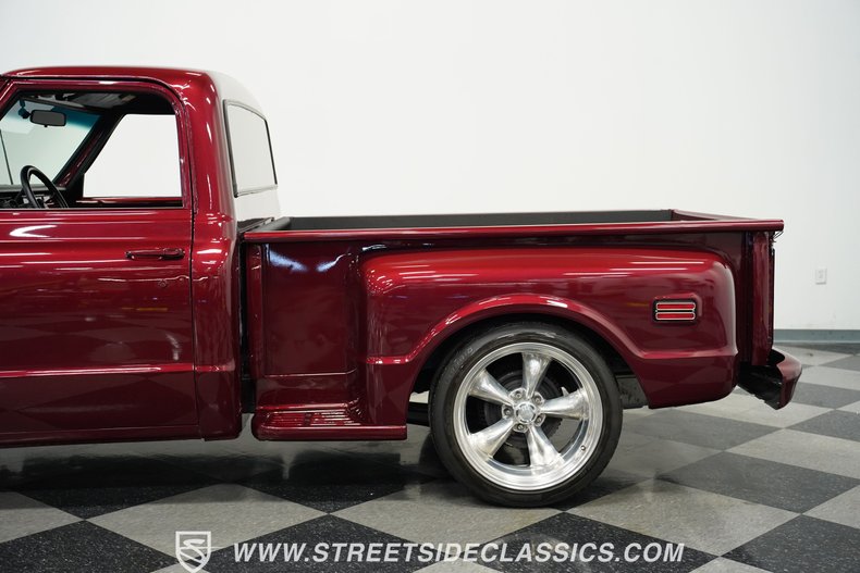 Chevrolet-C10-1972-Maroon-Black-21