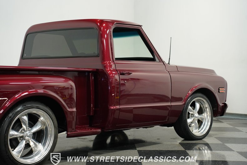 Chevrolet-C10-1972-Maroon-Black-25