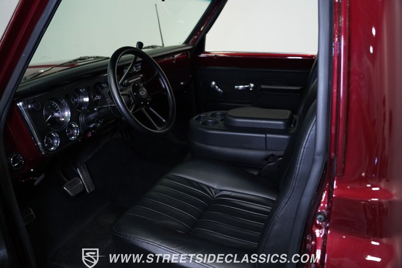 Chevrolet-C10-1972-Maroon-Black-3