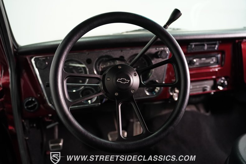 Chevrolet-C10-1972-Maroon-Black-35