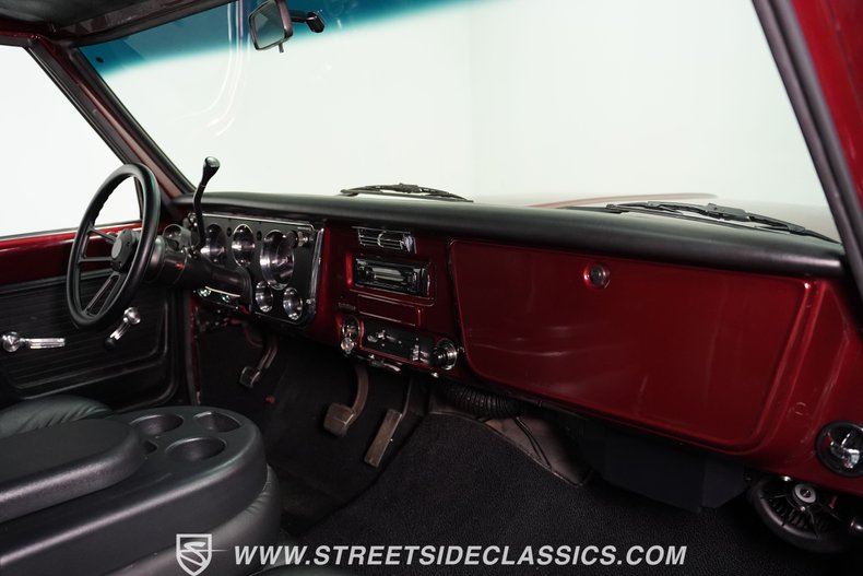 Chevrolet-C10-1972-Maroon-Black-47