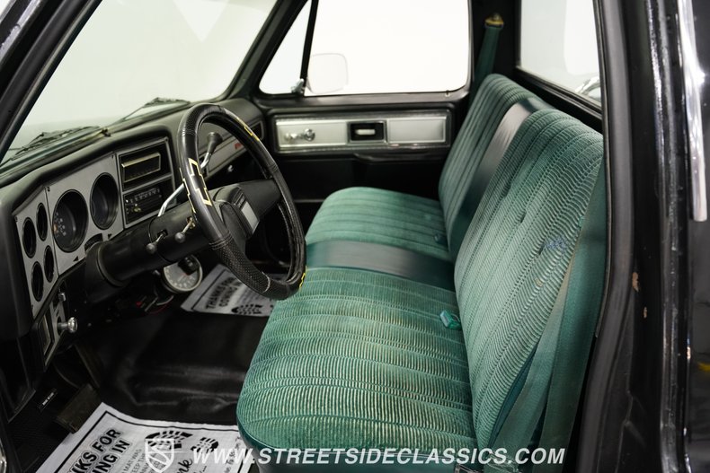 Chevrolet-C10-1978-Black-Green-10