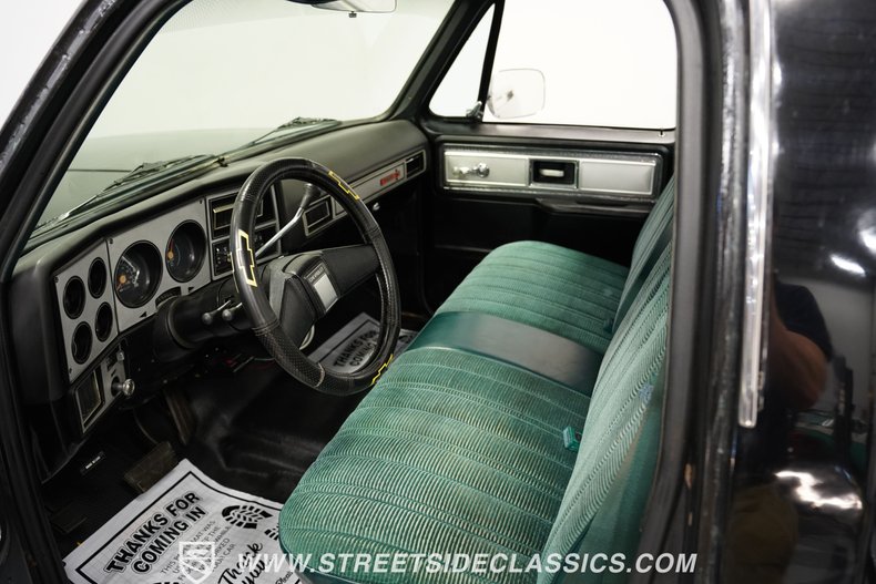 Chevrolet-C10-1978-Black-Green-45