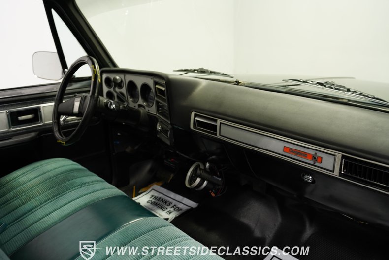 Chevrolet-C10-1978-Black-Green-48