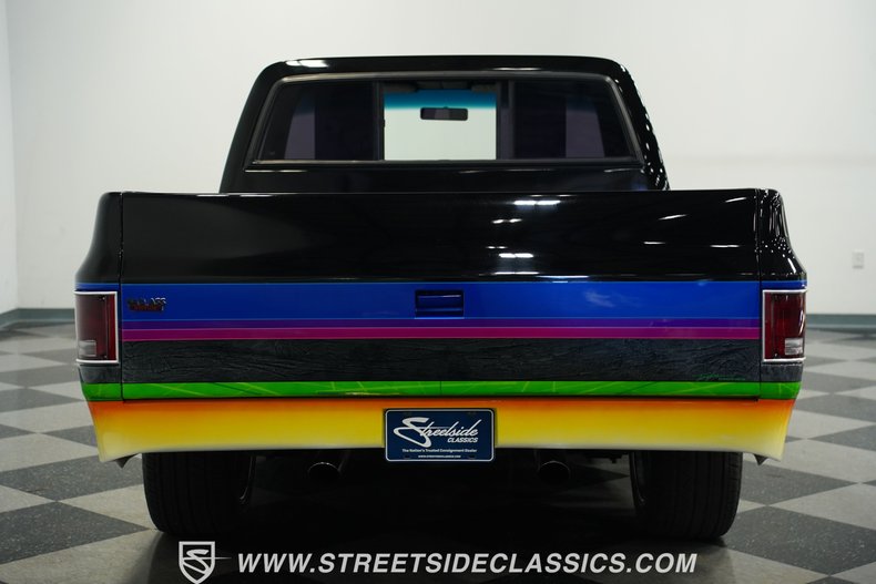 Chevrolet-C10-1984-Black-Black-27