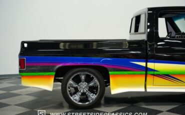 Chevrolet-C10-1984-Black-Black-32