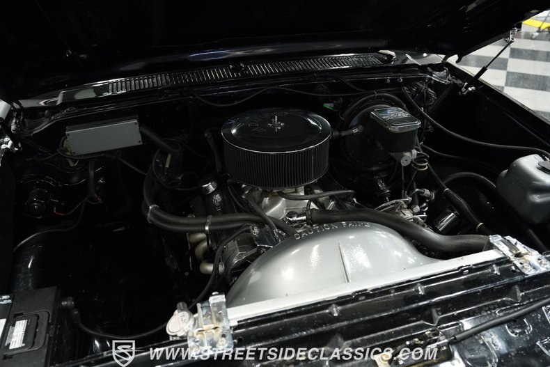 Chevrolet-C10-1984-Black-Black-38