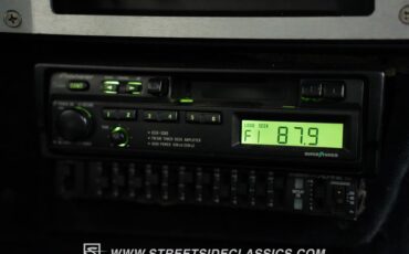Chevrolet-C10-1984-Black-Black-47
