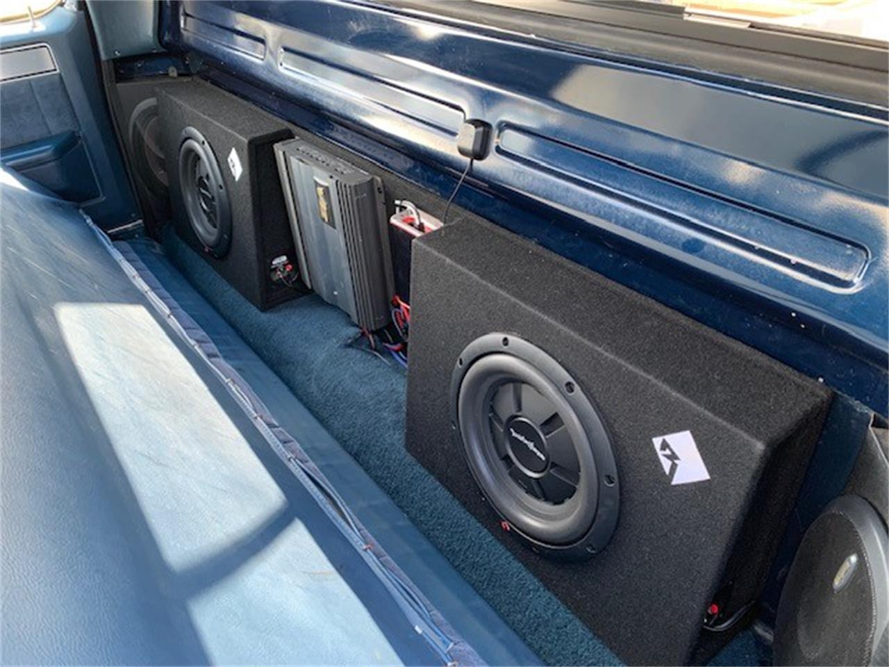 Chevrolet-C10-1984-Midnight-Blue-Blue-3