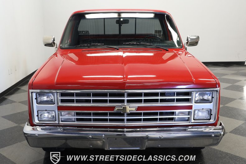 Chevrolet-C10-1986-Red-Black-14