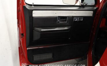 Chevrolet-C10-1986-Red-Black-31