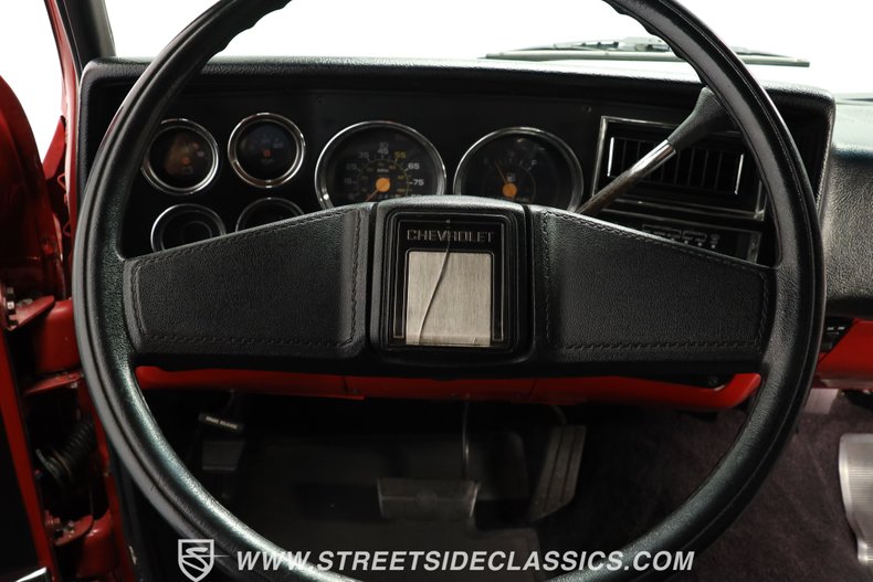Chevrolet-C10-1986-Red-Black-33