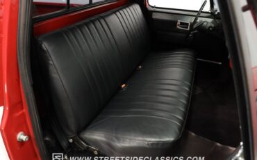 Chevrolet-C10-1986-Red-Black-39