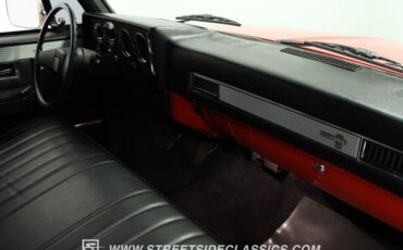 Chevrolet-C10-1986-Red-Black-41