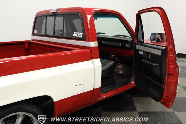 Chevrolet-C10-1986-Red-Black-43