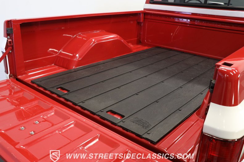 Chevrolet-C10-1986-Red-Black-45