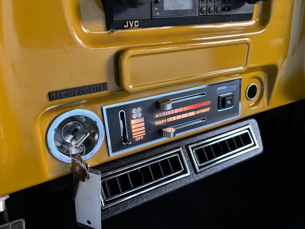 Chevrolet-C10-350350brand-new-vintage-AC-20-Americans-1972-Swb-4