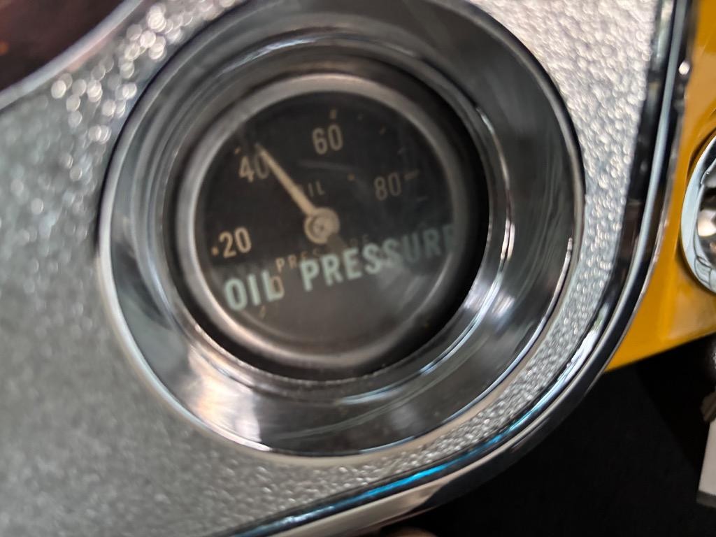 Chevrolet-C10-350350brand-new-vintage-AC-20-Americans-1972-Swb-9