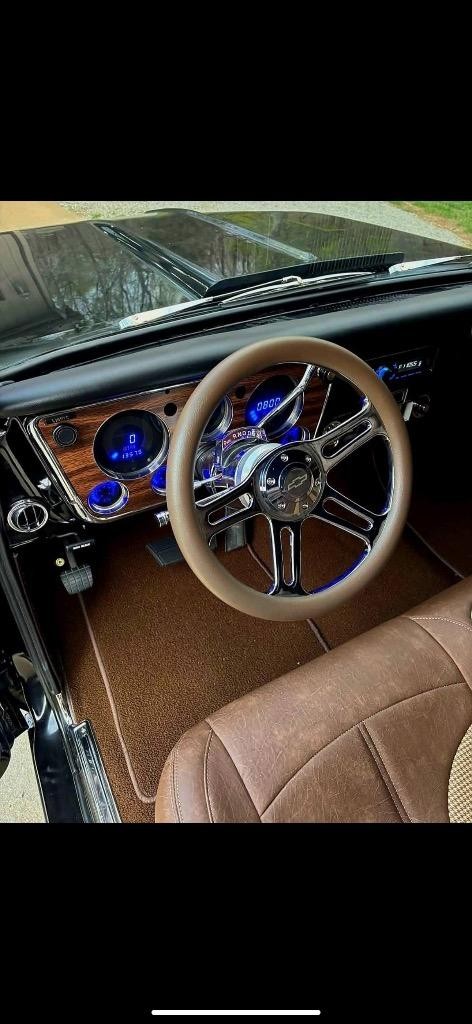 Chevrolet-C10-Built-6.0-LS-4l80-slick-as-youll-find-Resto-1972-14
