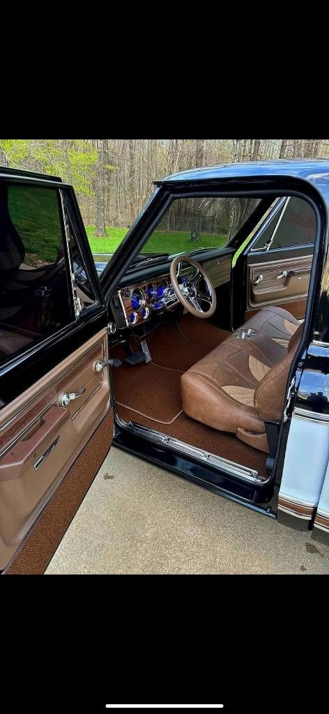 Chevrolet-C10-Built-6.0-LS-4l80-slick-as-youll-find-Resto-1972-15