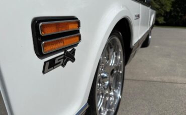 Chevrolet-C10-Built-6.0-LS-4l80-slick-as-youll-find-Resto-1972-8