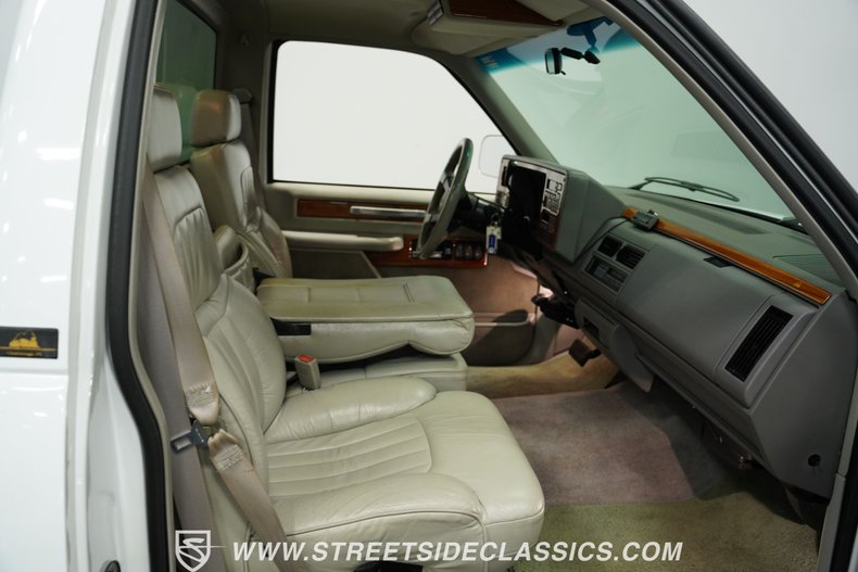 Chevrolet-C1500-1994-Summit-White-Gray-43