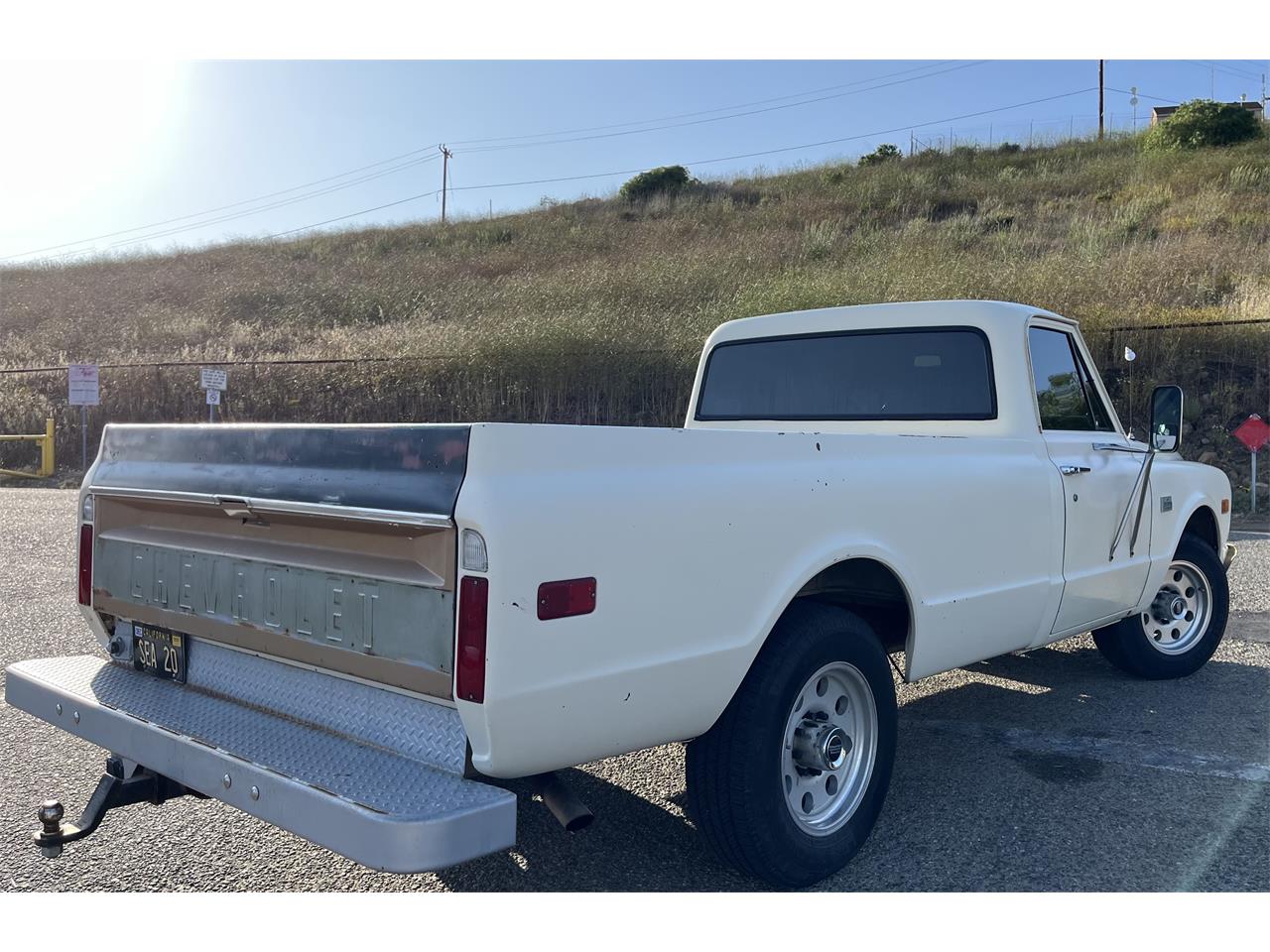 Chevrolet-C20-1968-Off-Whitetan-Off-Whitetan-3