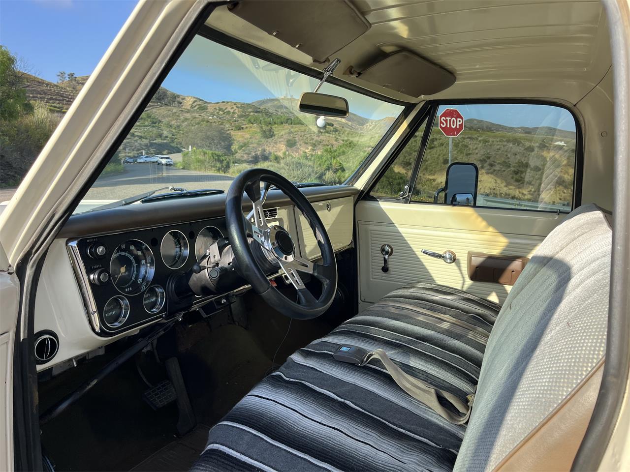 Chevrolet-C20-1968-Off-Whitetan-Off-Whitetan-5