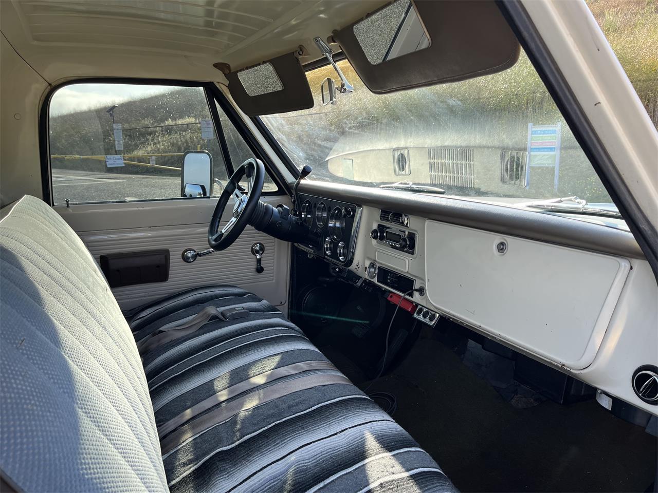 Chevrolet-C20-1968-Off-Whitetan-Off-Whitetan-6