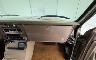 Chevrolet-C20-1972-Burnished-Gold-Tan-10