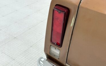 Chevrolet-C20-1972-Burnished-Gold-Tan-18