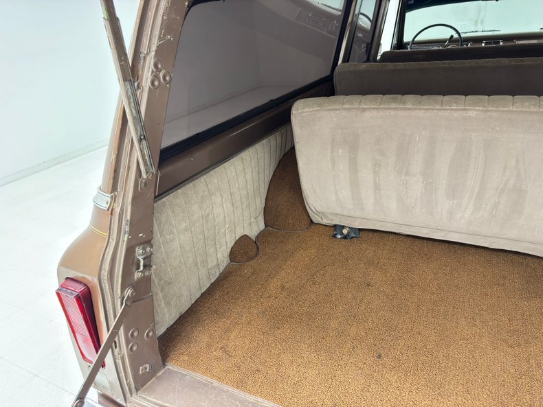 Chevrolet-C20-1972-Burnished-Gold-Tan-27