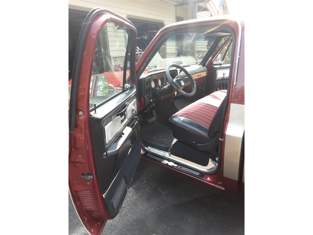 Chevrolet-C20-1978-burgandymetallic-BlackBurgandy-9