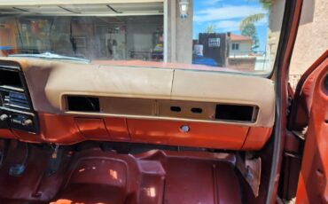 Chevrolet-C20-Pickup-1978-Standard-Cab-Pickup-15