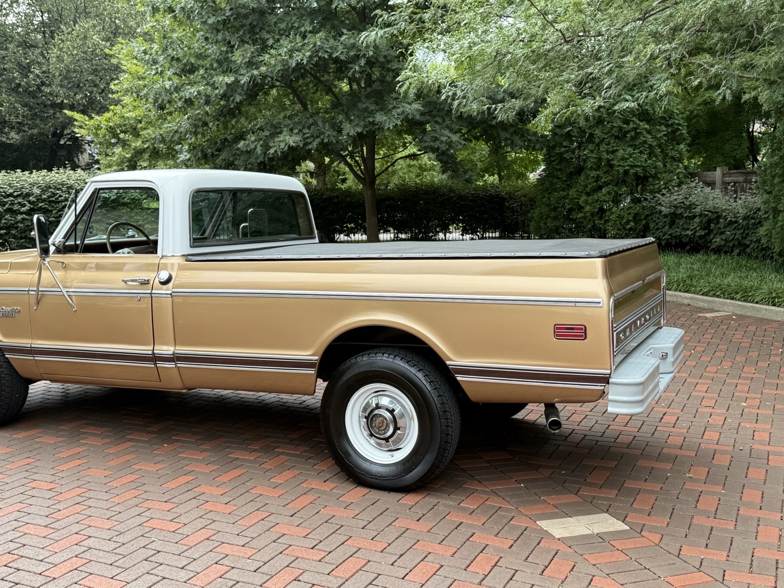 Chevrolet-C20K20-1969-23
