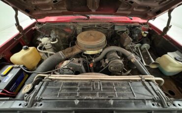 Chevrolet-C30-1986-Apple-Red-Charcoal-22