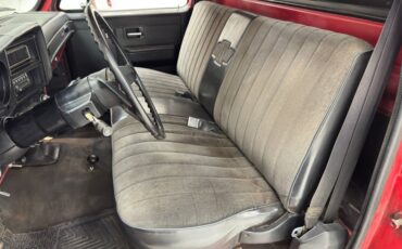 Chevrolet-C30-1986-Apple-Red-Charcoal-27