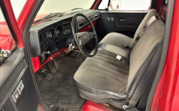 Chevrolet-C30-1986-Apple-Red-Charcoal-28