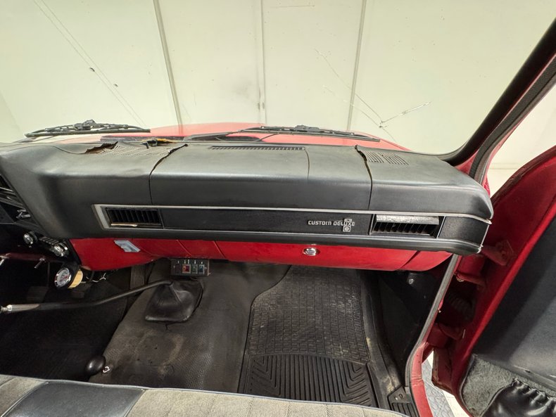 Chevrolet-C30-1986-Apple-Red-Charcoal-35
