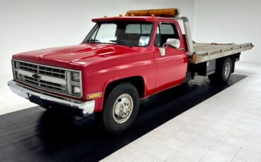 Chevrolet-C30-1986-Apple-Red-Charcoal-9