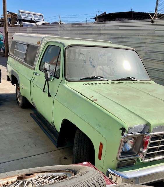 Chevrolet-CK-Pickup-1500-1975-Standard-Cab-Pickup-2