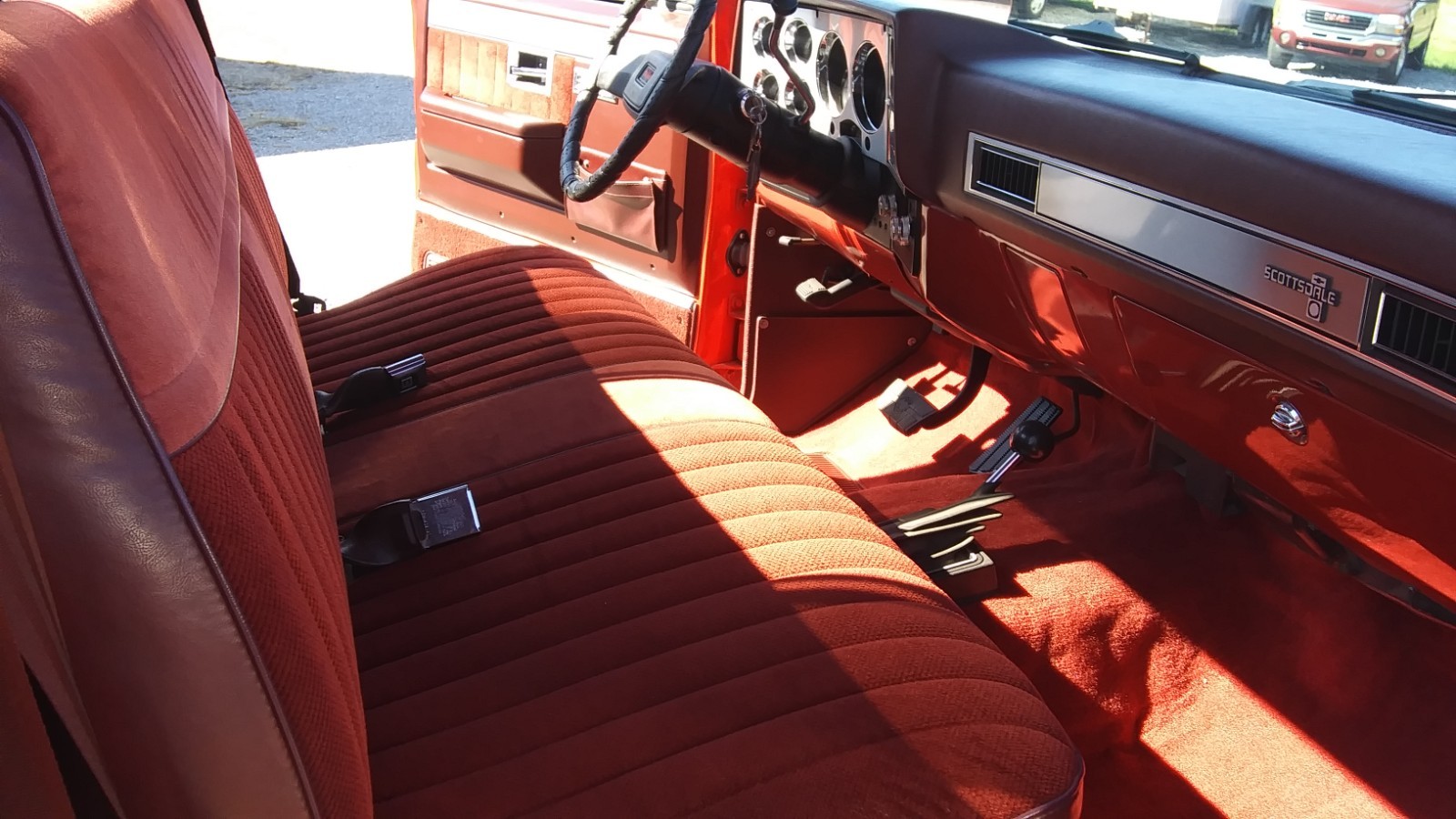 Chevrolet-CK-Pickup-1500-1984-33