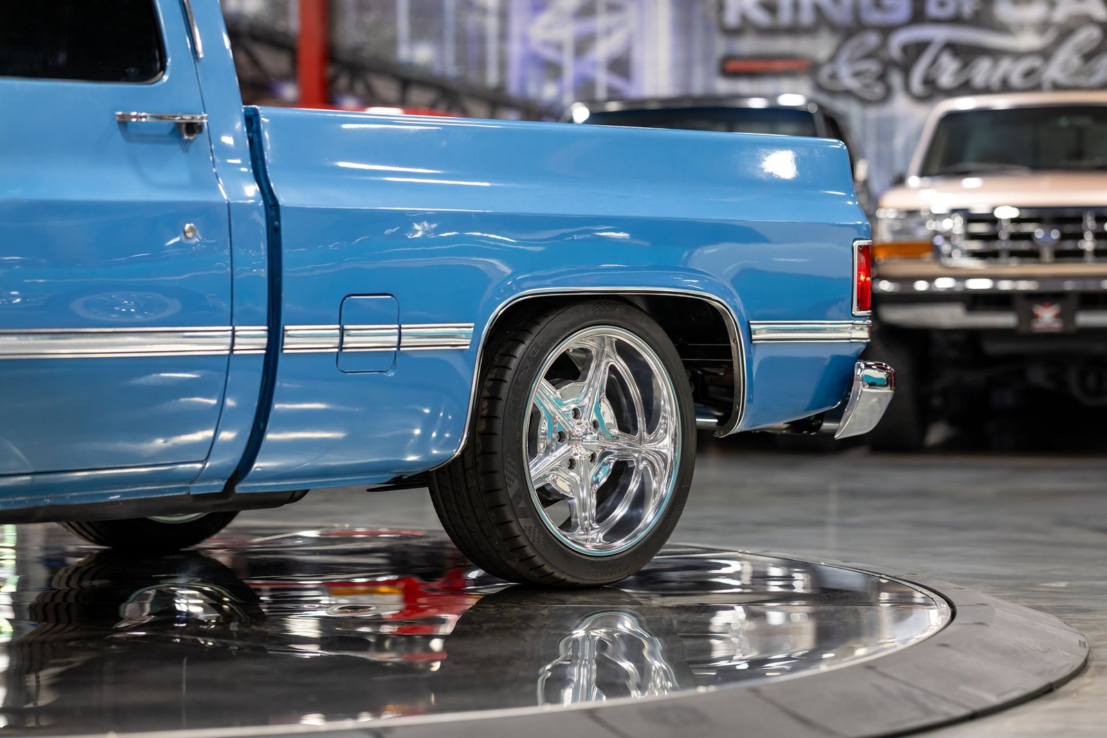 Chevrolet-CK-Pickup-1500-1985-Pickup-Truck-13