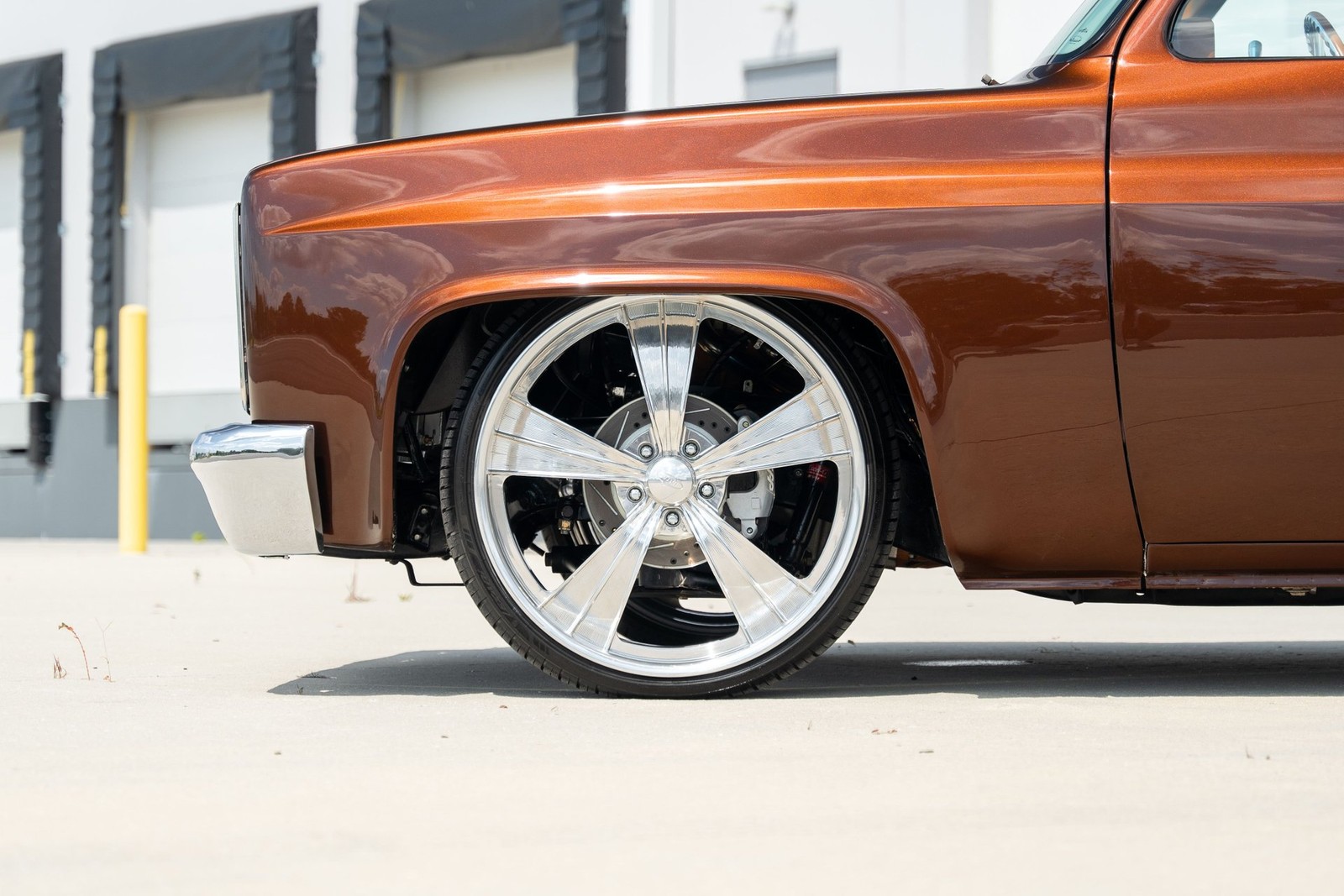 Chevrolet-CK-Pickup-1500-1985-Pickup-Truck-2