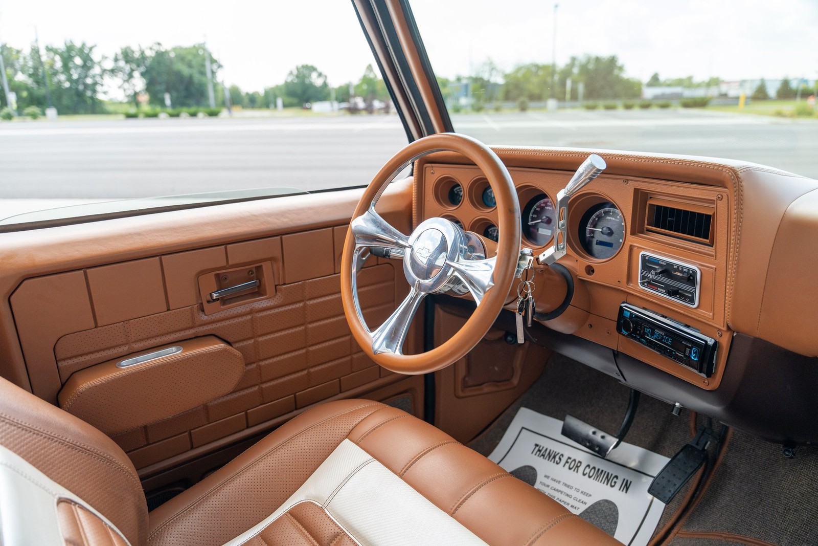 Chevrolet-CK-Pickup-1500-1985-Pickup-Truck-25