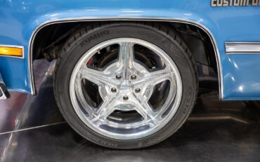 Chevrolet-CK-Pickup-1500-1985-Pickup-Truck-29